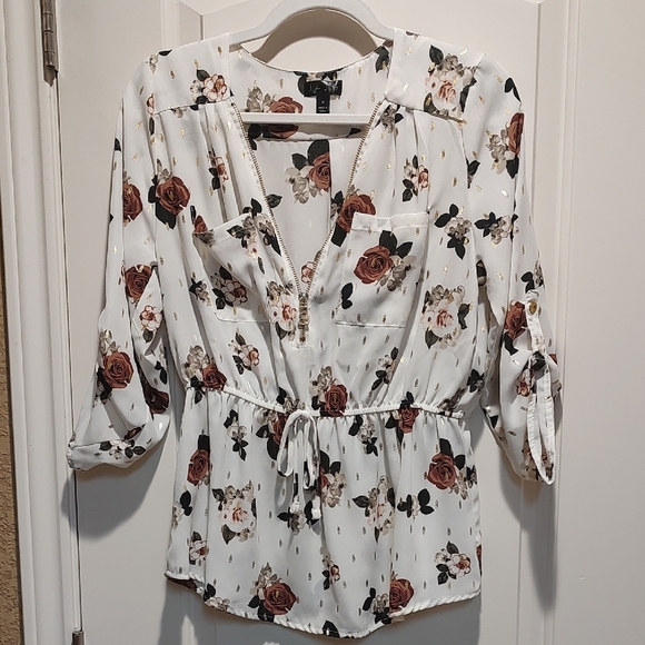 J for Justify Tops - Chic Floral Blouse - White and Brown